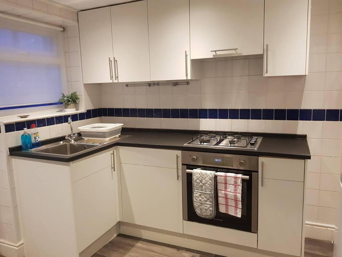 Bright 4-Bed House 15 Min To Manchester Centre Villa Екстериор снимка