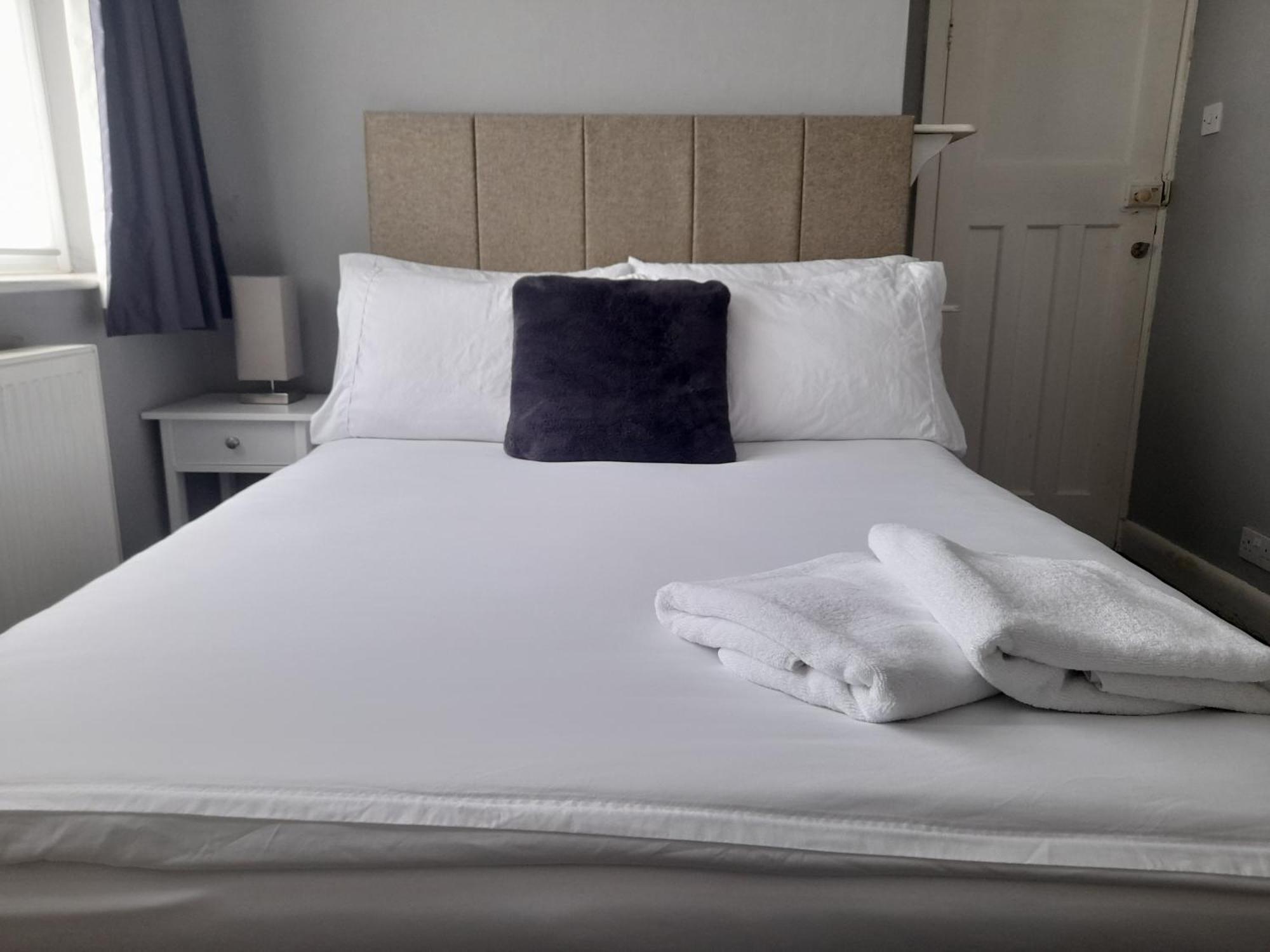 Bright 4-Bed House 15 Min To Manchester Centre Villa Екстериор снимка