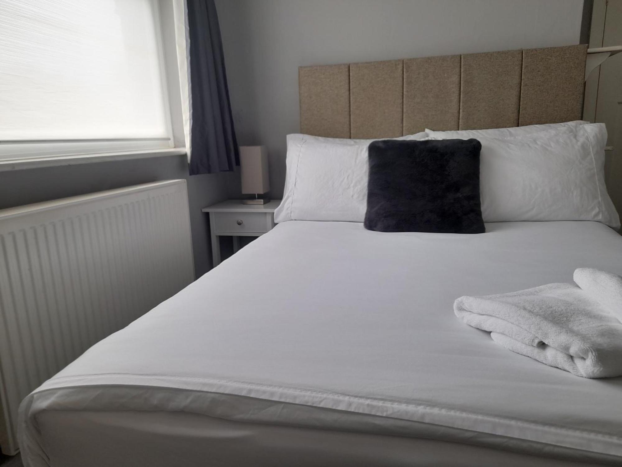 Bright 4-Bed House 15 Min To Manchester Centre Villa Екстериор снимка