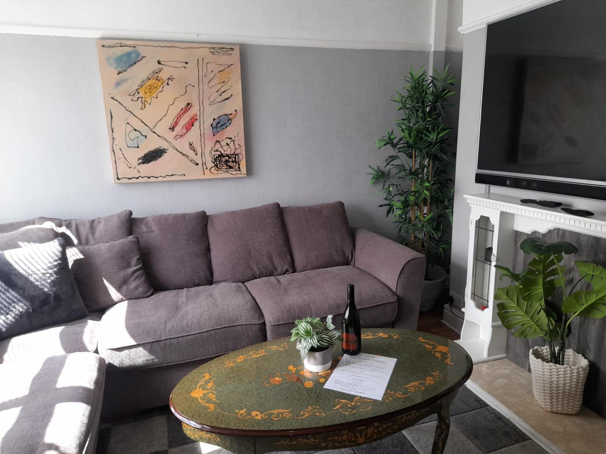 Bright 4-Bed House 15 Min To Manchester Centre Villa Екстериор снимка