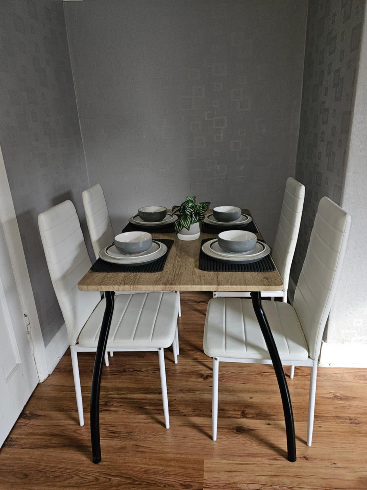 Bright 4-Bed House 15 Min To Manchester Centre Villa Екстериор снимка